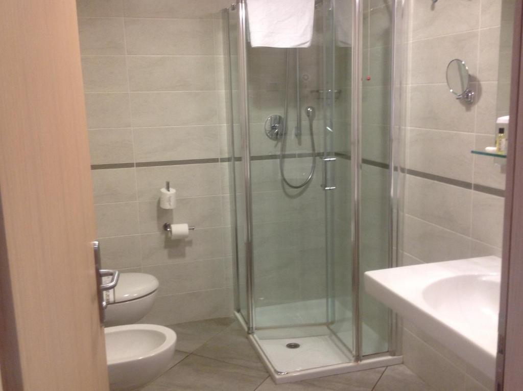 Al Marinaio Hotel Garni Trento Oda fotoğraf