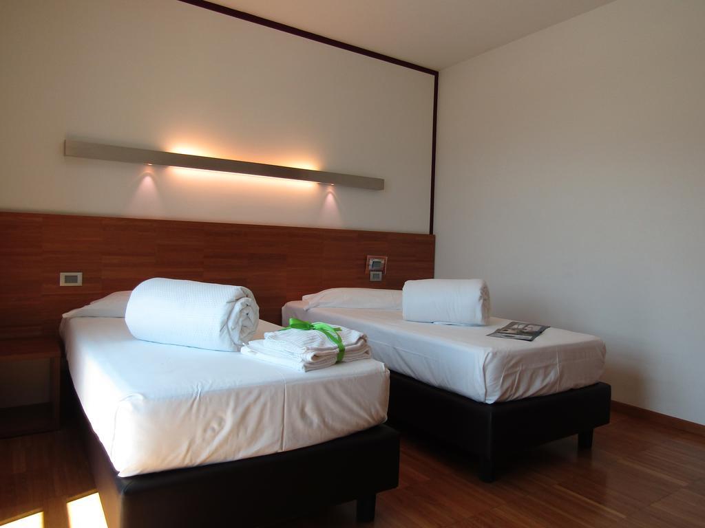 Al Marinaio Hotel Garni Trento Dış mekan fotoğraf